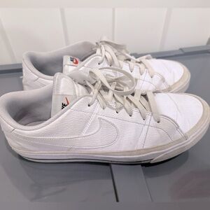 Nike Court Legacy tennis Shoes. Mens 9.5 Casual, White Athletic Sneakers